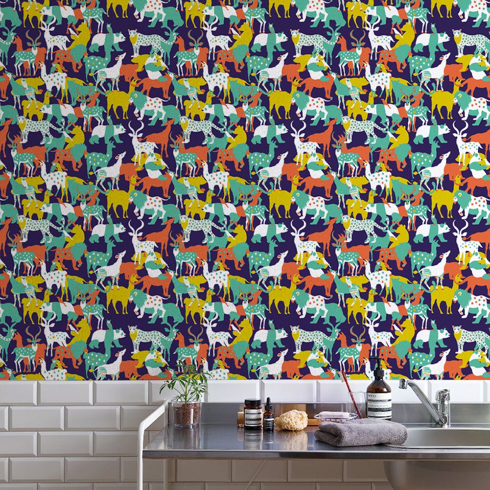 GOOD FRIENDS Navy 3.3 m long WALLPAPER